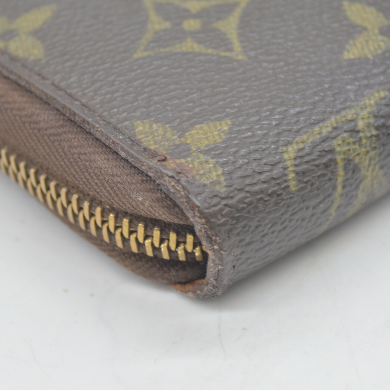 $1040 2005 Louis Vuitton Monogram Zippy Zip Around Organizer Long Wallet VI1015