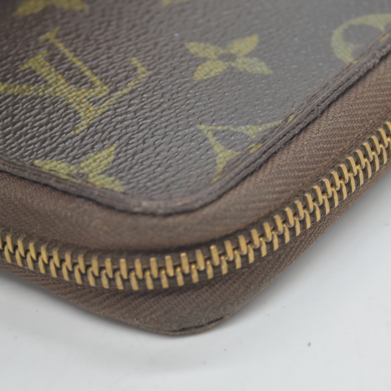 $1040 2005 Louis Vuitton Monogram Zippy Zip Around Organizer Long Wallet VI1015