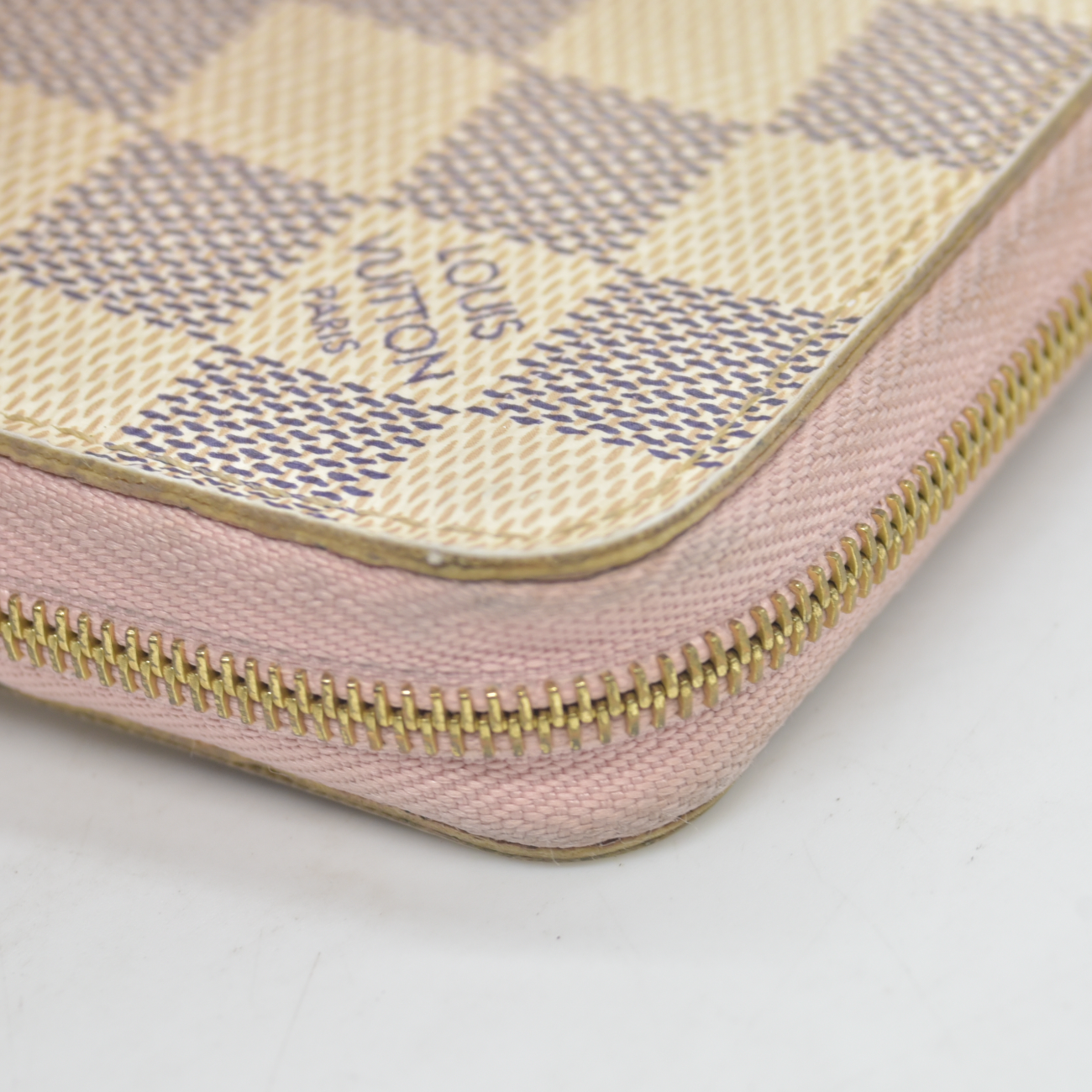 $560 Louis Vuitton Damier Azur Rose Ballerine Zippy Zip Coin Purse Wallet White TN2199