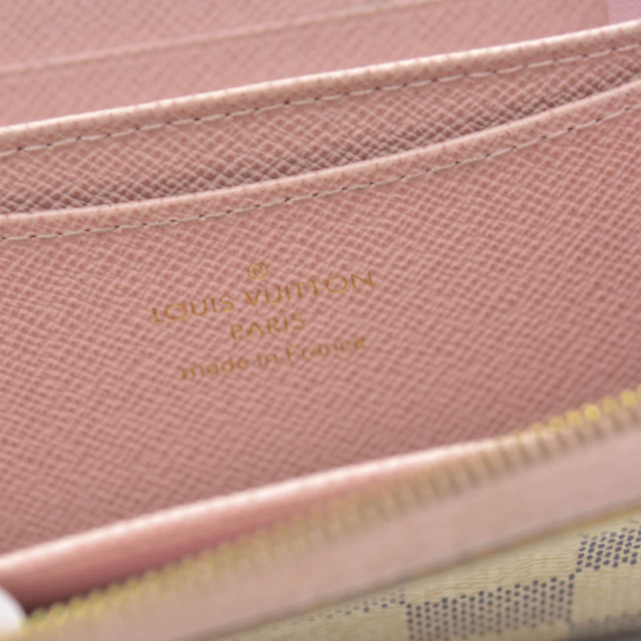 $560 Louis Vuitton Damier Azur Rose Ballerine Zippy Zip Coin Purse Wallet White TN2199