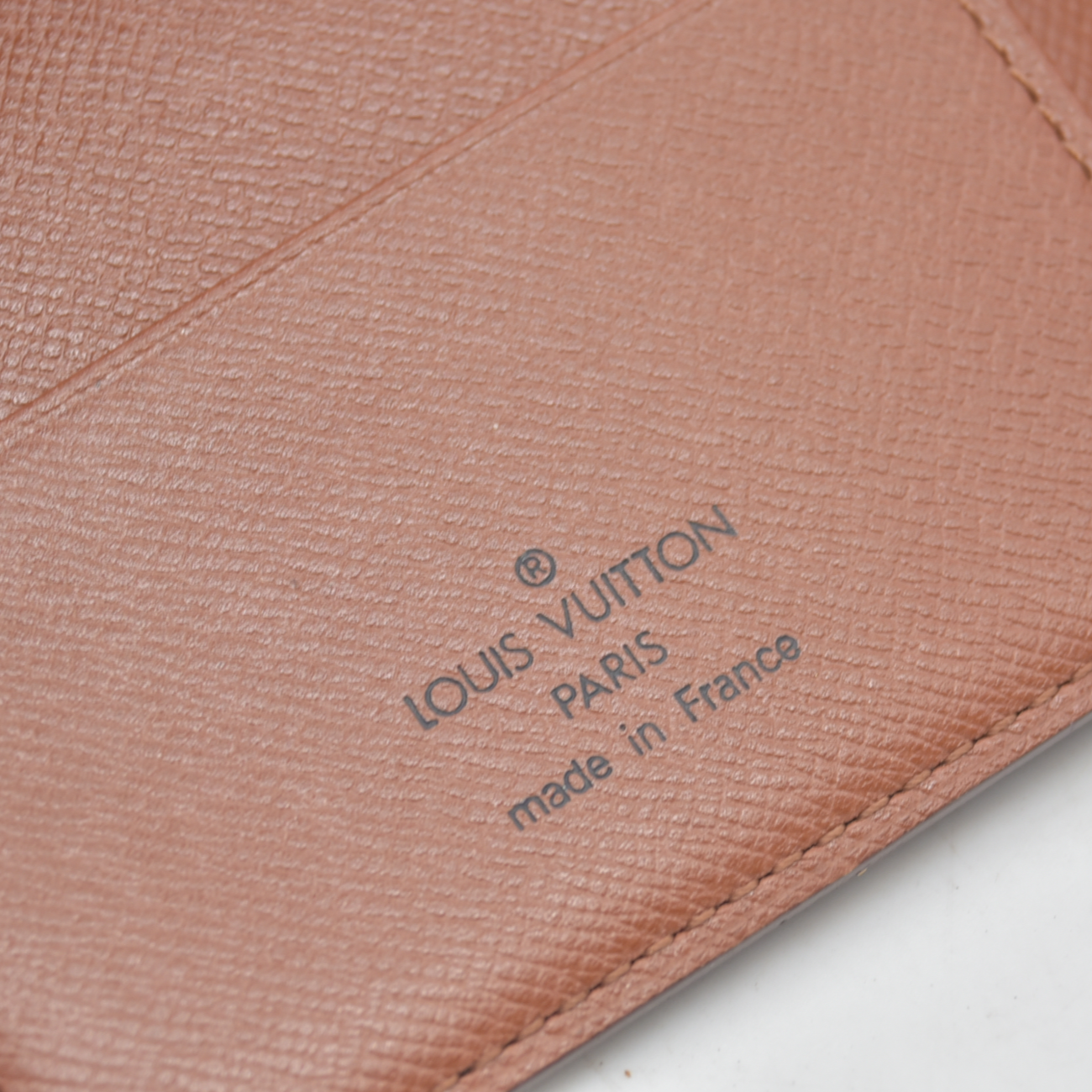 $390 1996 LOUIS VUITTON Monogram Passport  MI0936