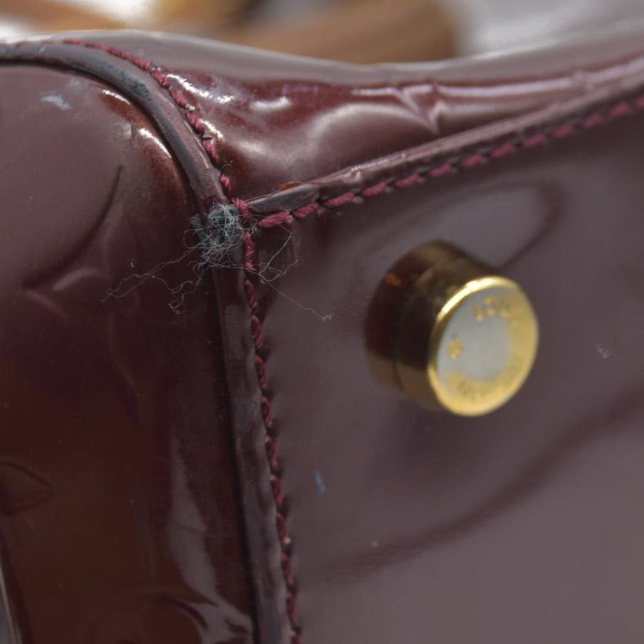 AUCTION $2730 Louis Vuitton  Vernis Brea MM Rouge Fauviste