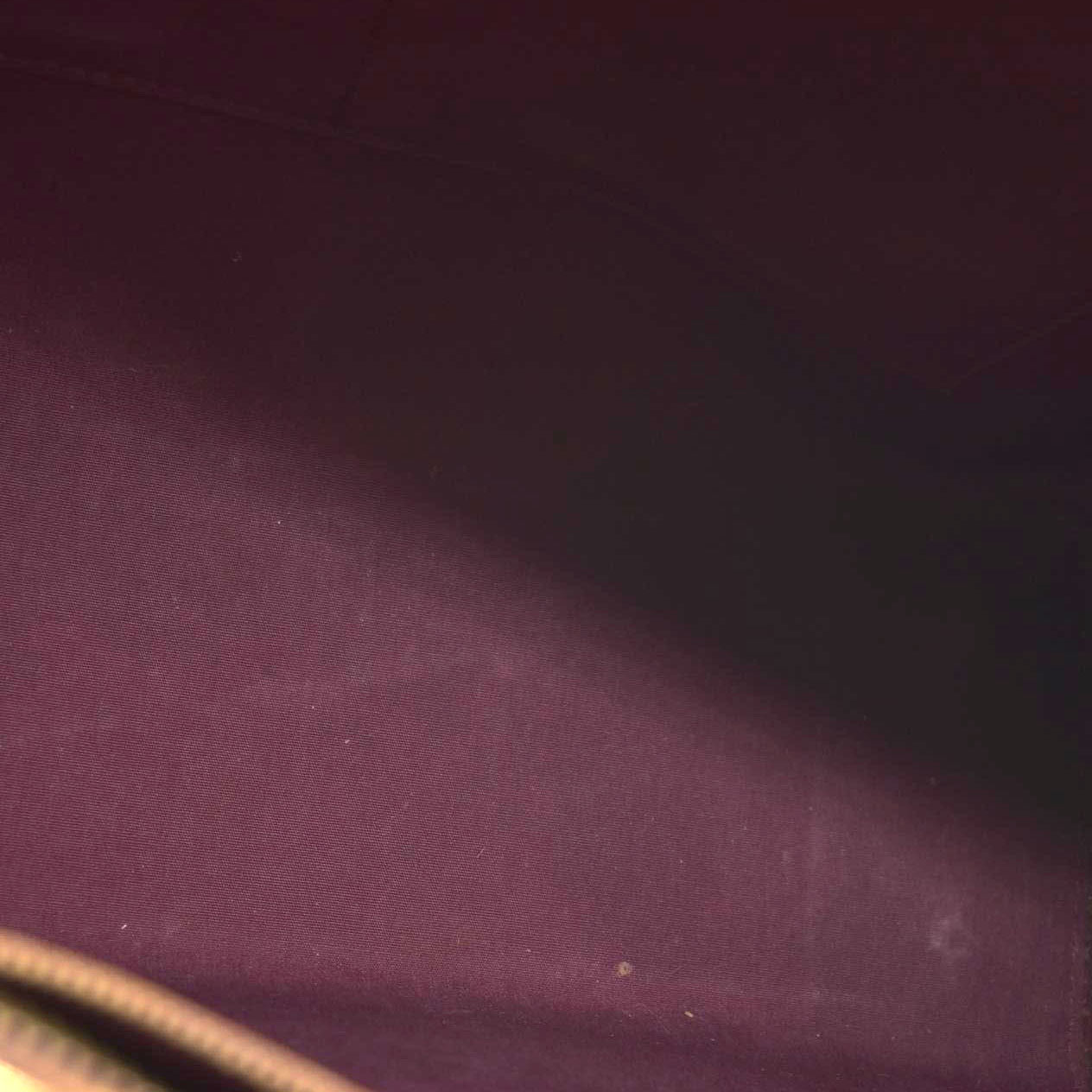 AUCTION $2730 Louis Vuitton  Vernis Brea MM Rouge Fauviste