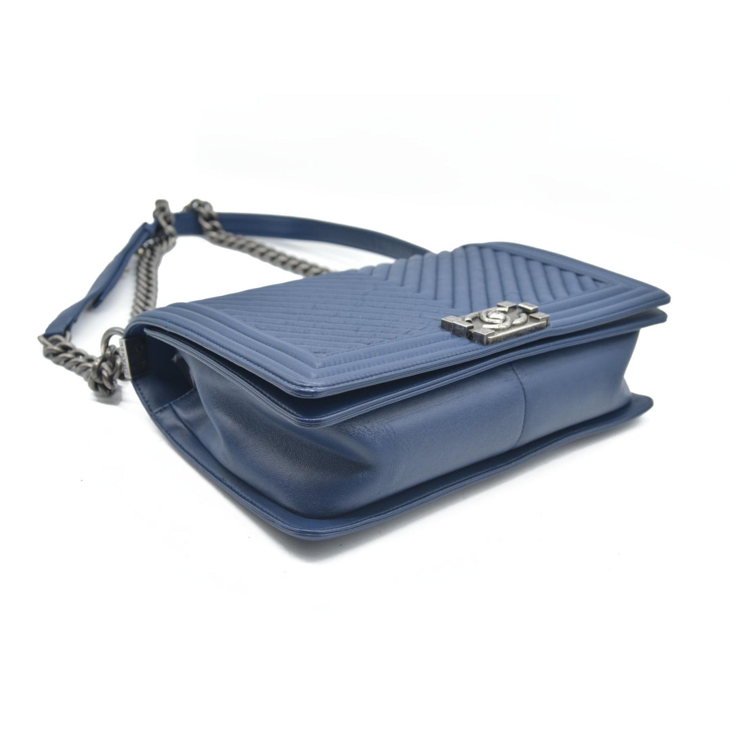 $7000 Chanel Boy Flap Bag Chevron Wrinkled Lambskin New Medium