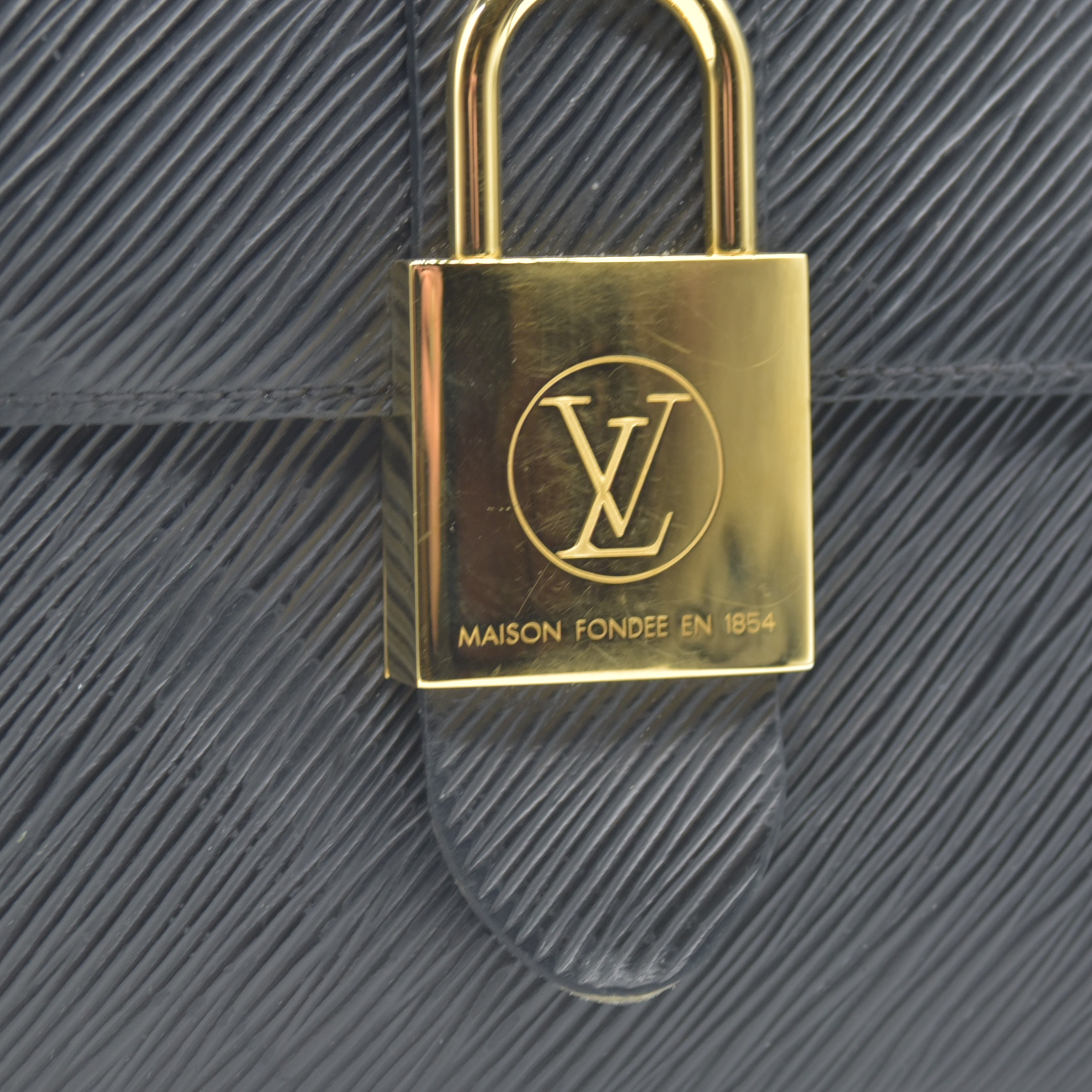 $2370 RFID Louis Vuitton Epi Locky BB Black