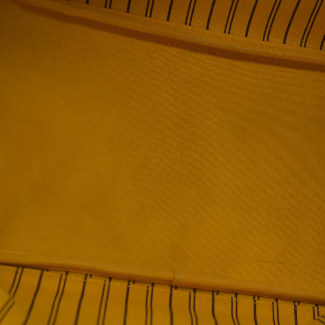 Louis Vuitton  Monogram Neo Neverfull MM Mimosa MS5113