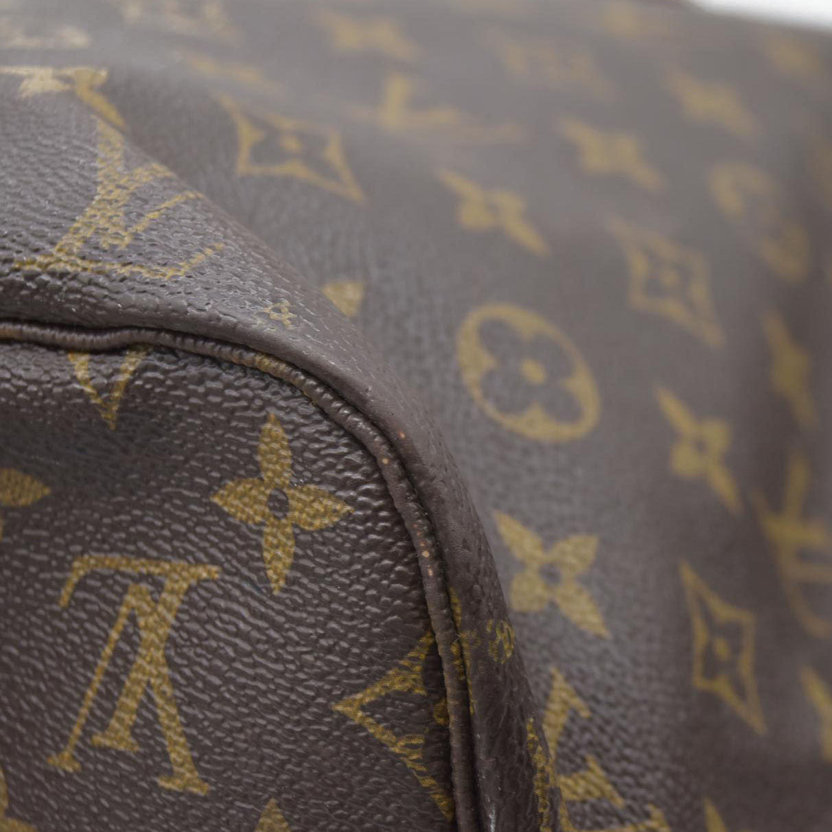 $2170 Louis Vuitton Monogram Neverfull MM SD2166