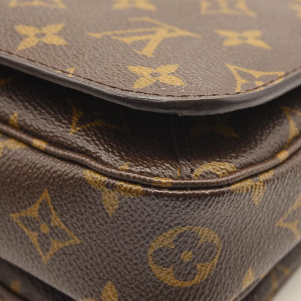 LOUIS VUITTON Monogram Pochette Metis