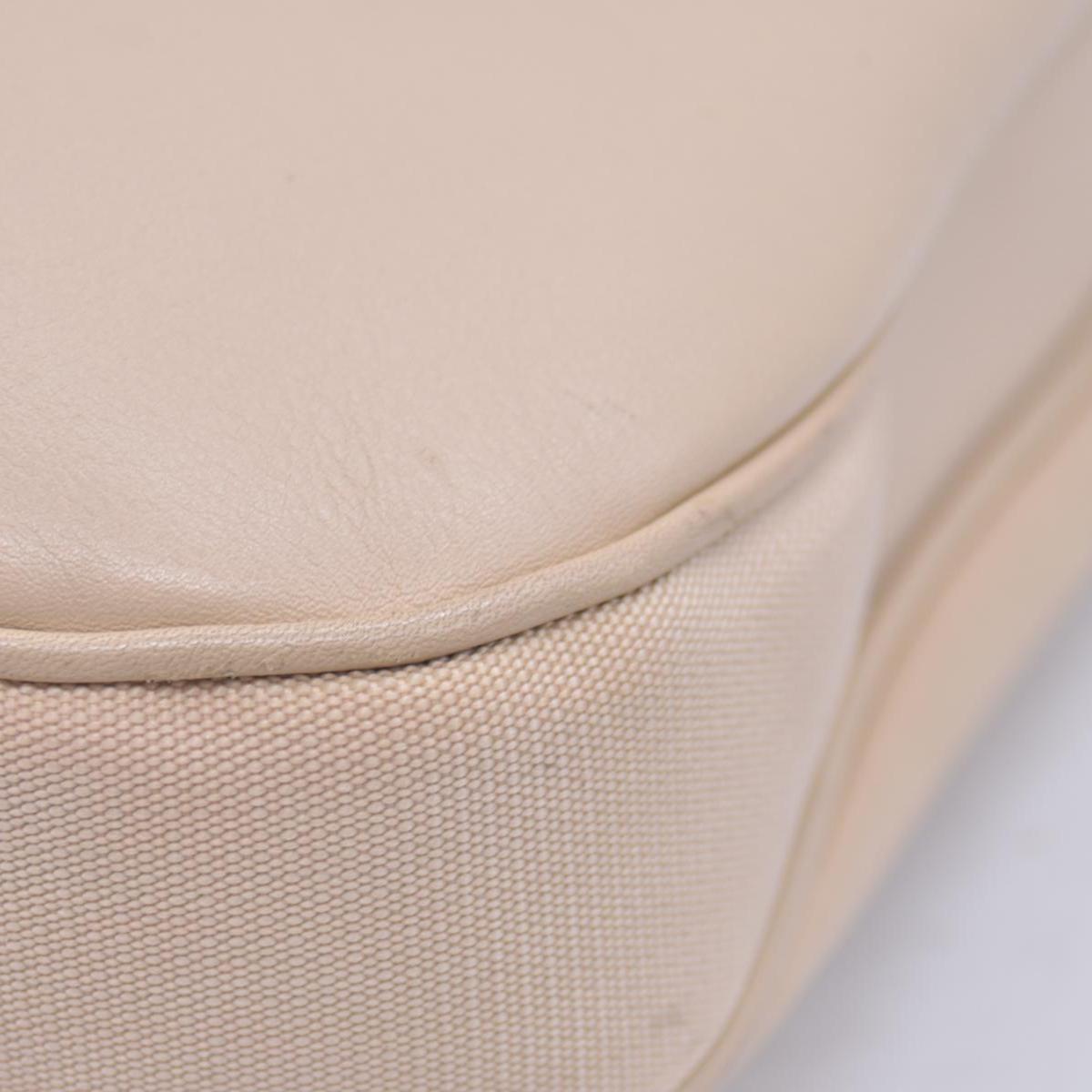 $1580 Gucci Smooth Leather Clip Hobo Shoulder Bag Beige CONSIGNMENT
