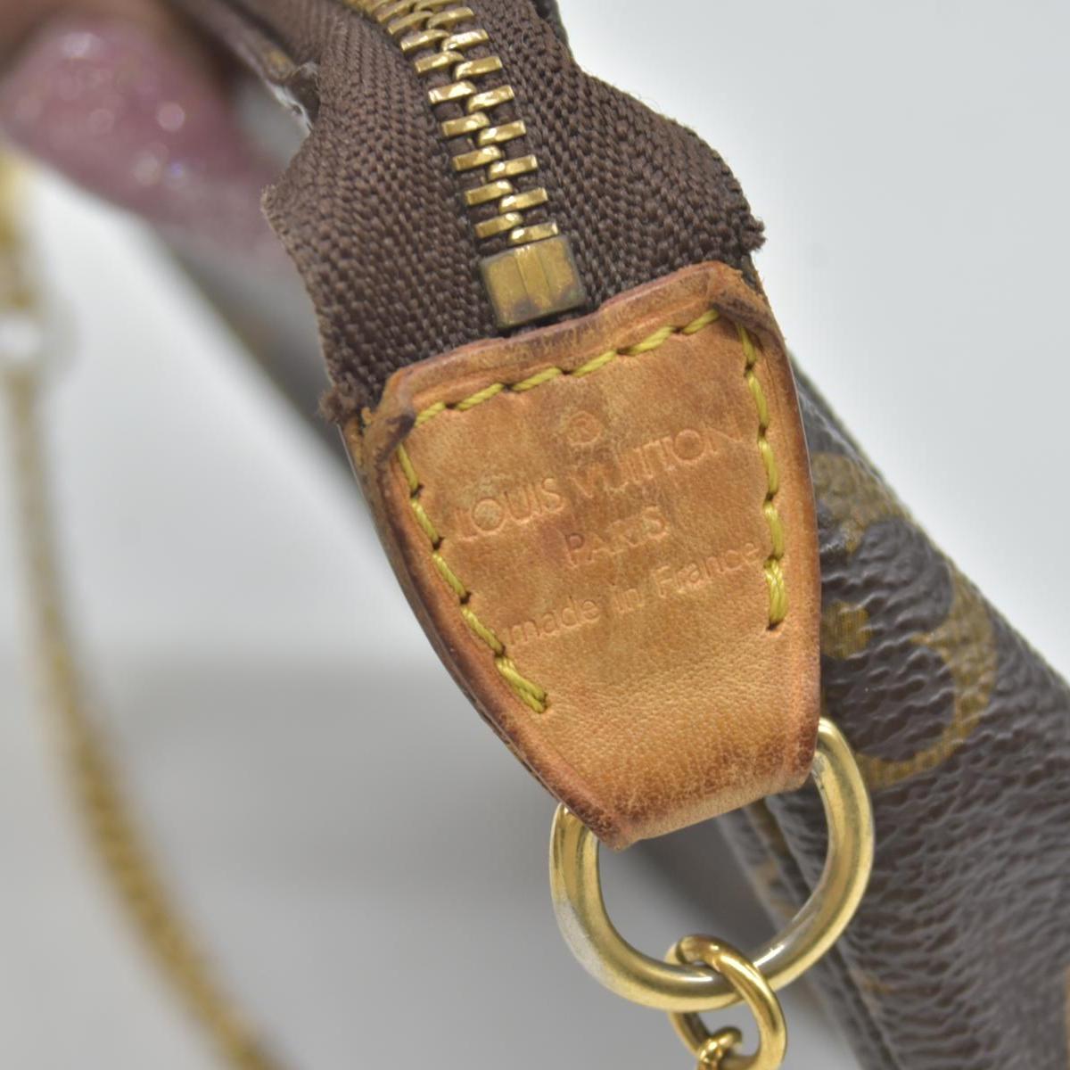$810 Louis Vuitton Monogram Mini Pochette Accessories DU1006 2006