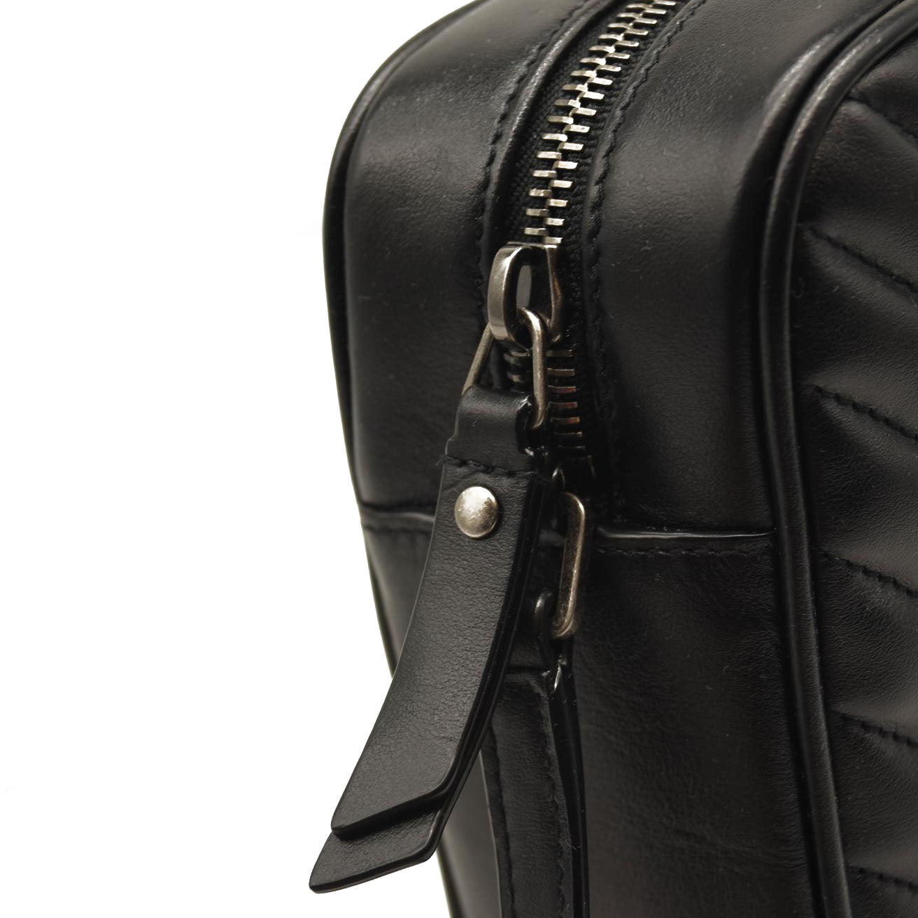 NEW SAINT LAURENT Calfskin Matelasse Monogram Lou Camera Bag Black