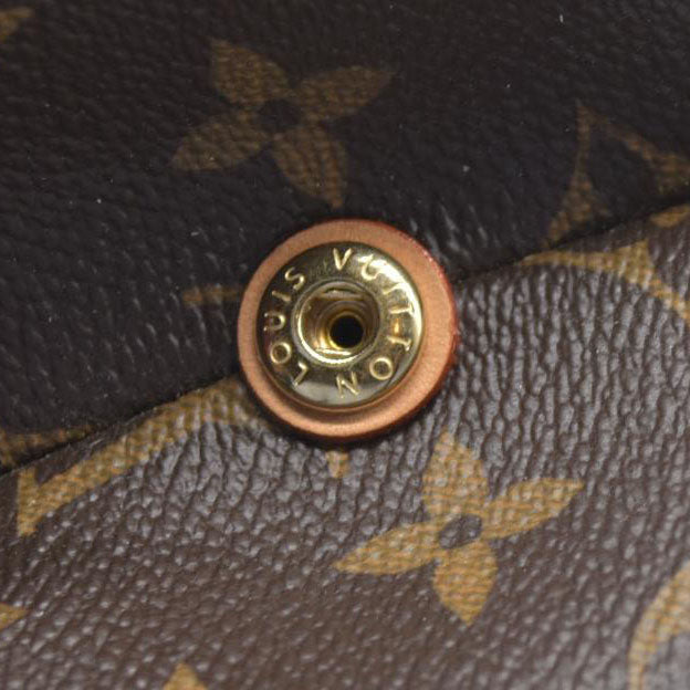 $3150 Louis Vuitton  Monogram Grand Palais