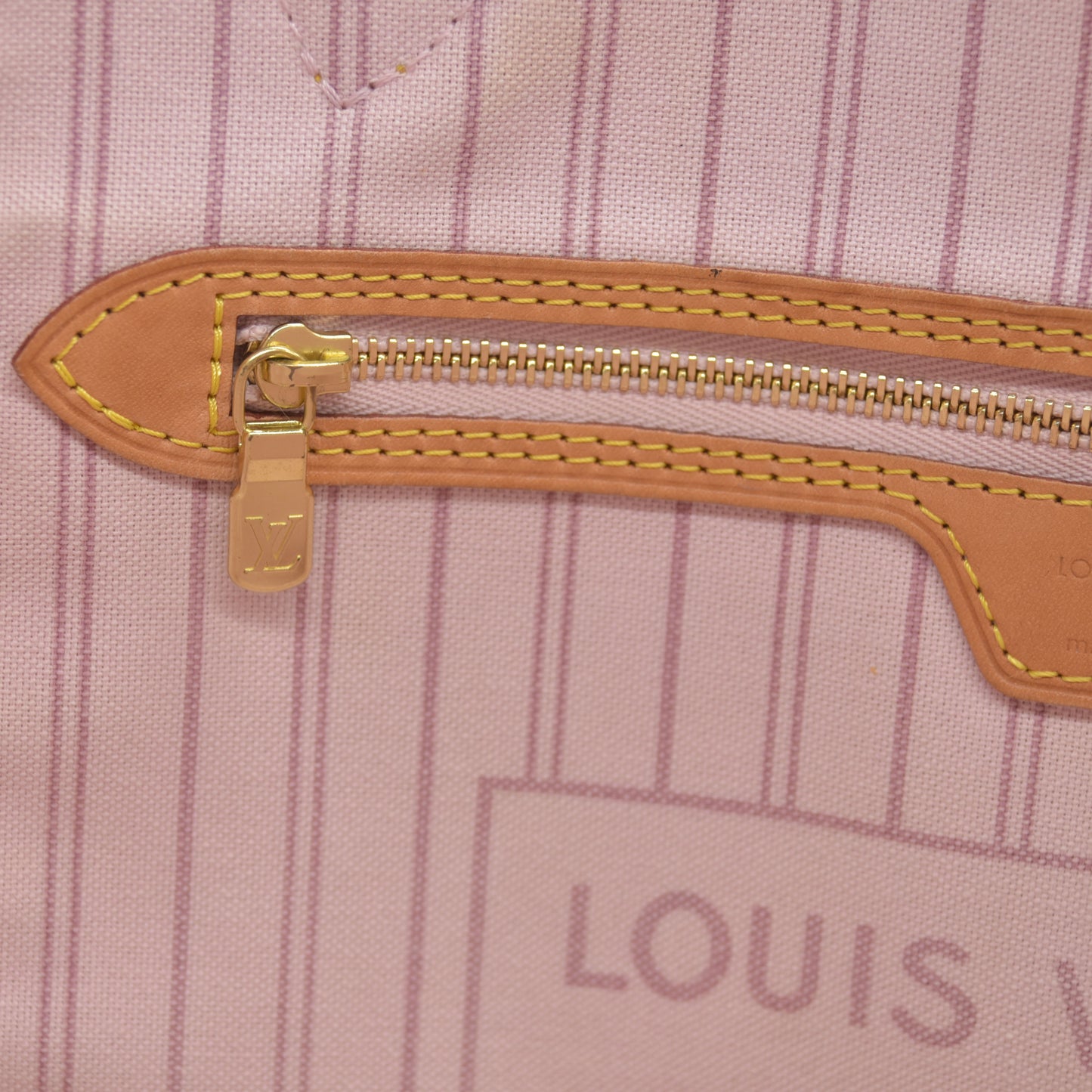 Louis Vuitton  Monogram Maui V Neverfull MM Rose Ballerine SR1195