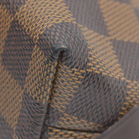 $600 Louis Vuitton Damier Ebene Pochette Demi Ronde Cosmetics Pouch CA0096 2006