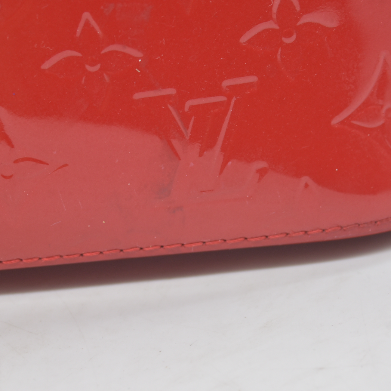 $2350 2014 LOUIS VUITTON Vernis Montebello MM Red DR3154