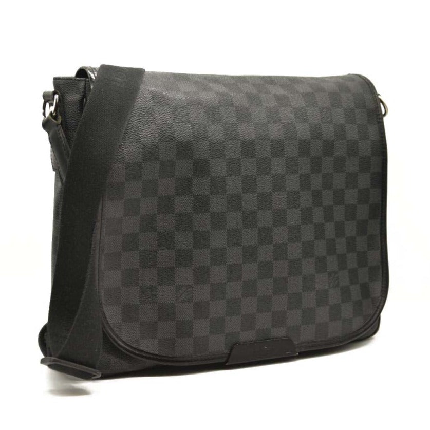 Steve's Bag Louis Vuitton Damier Graphite Daniel MM