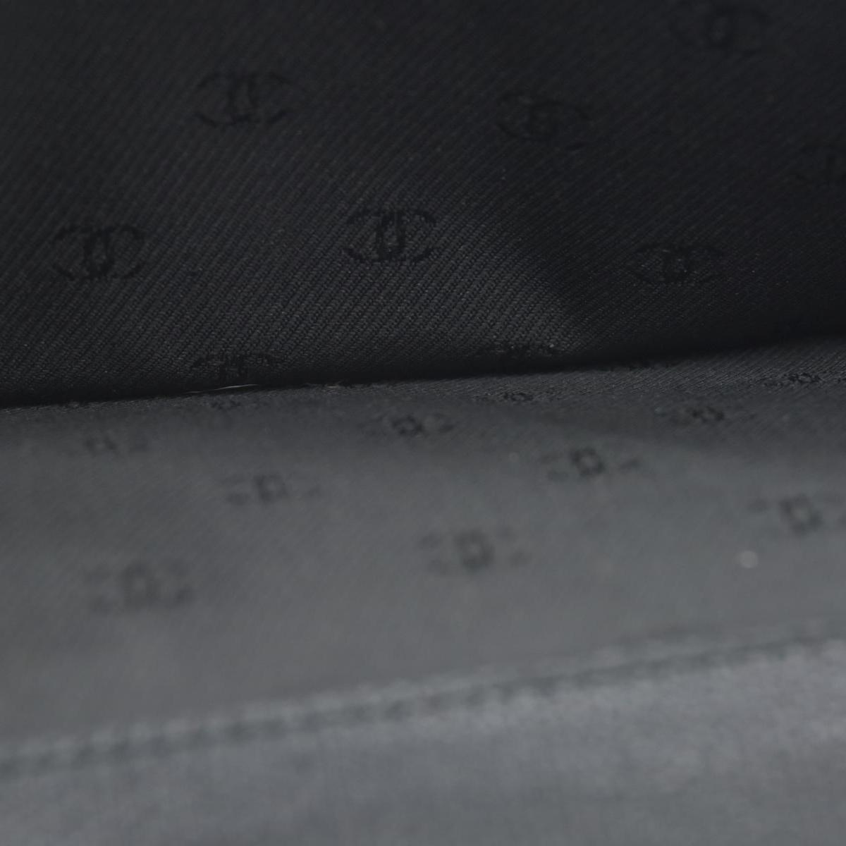 $925 2010 Chanel Grained Calfskin CC Button Long Wallet Black CONSIGNMENT