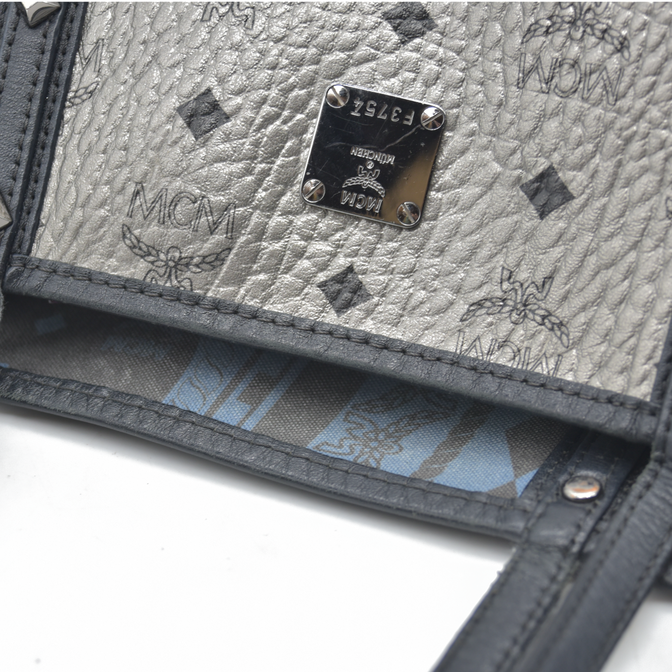 $770 MCM Tote Silver Metallic Liz Reversible Tote