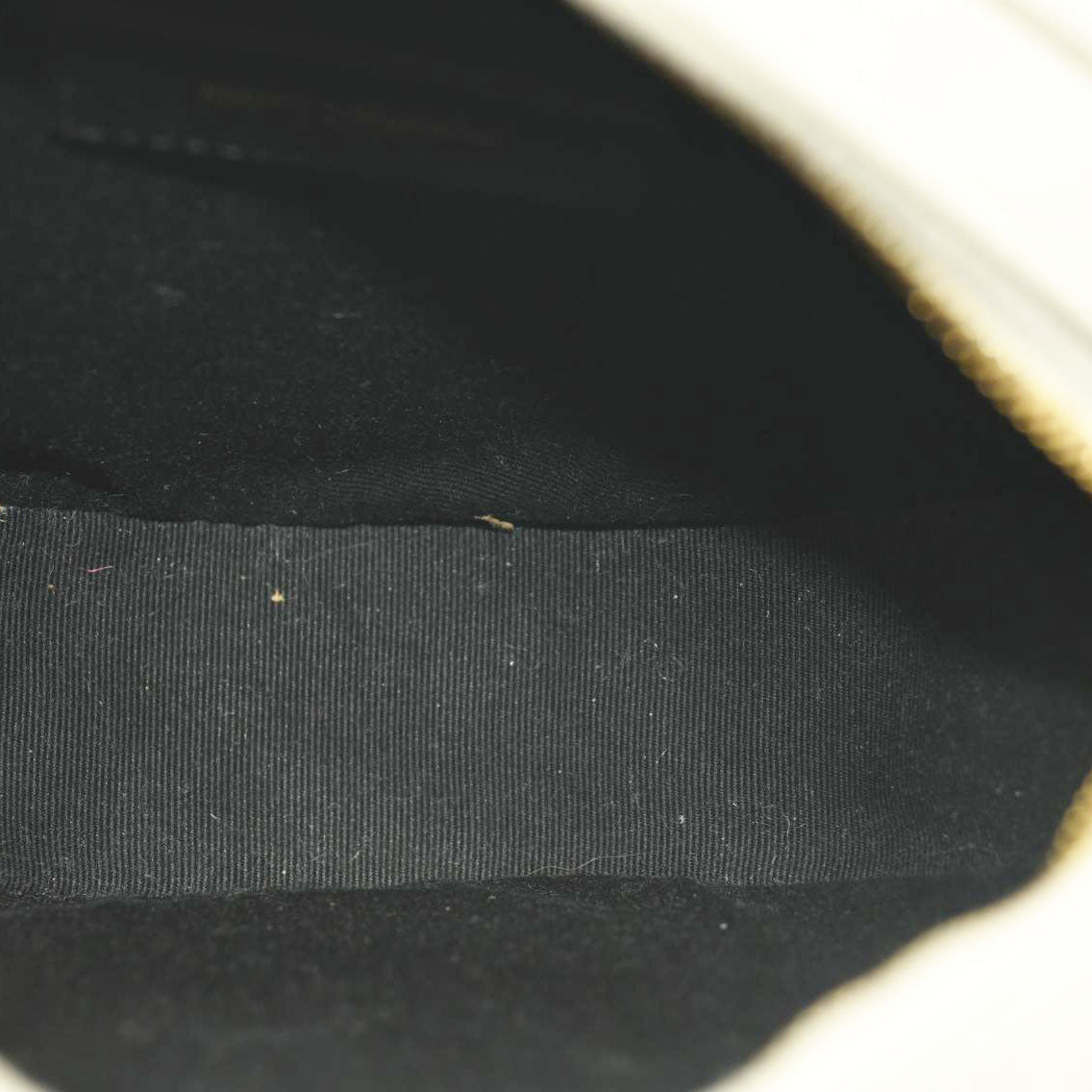 Saint Laurent  Grain De Poudre Matelasse Chevron Quilted Round Vinyle Camera Bag Crema Soft