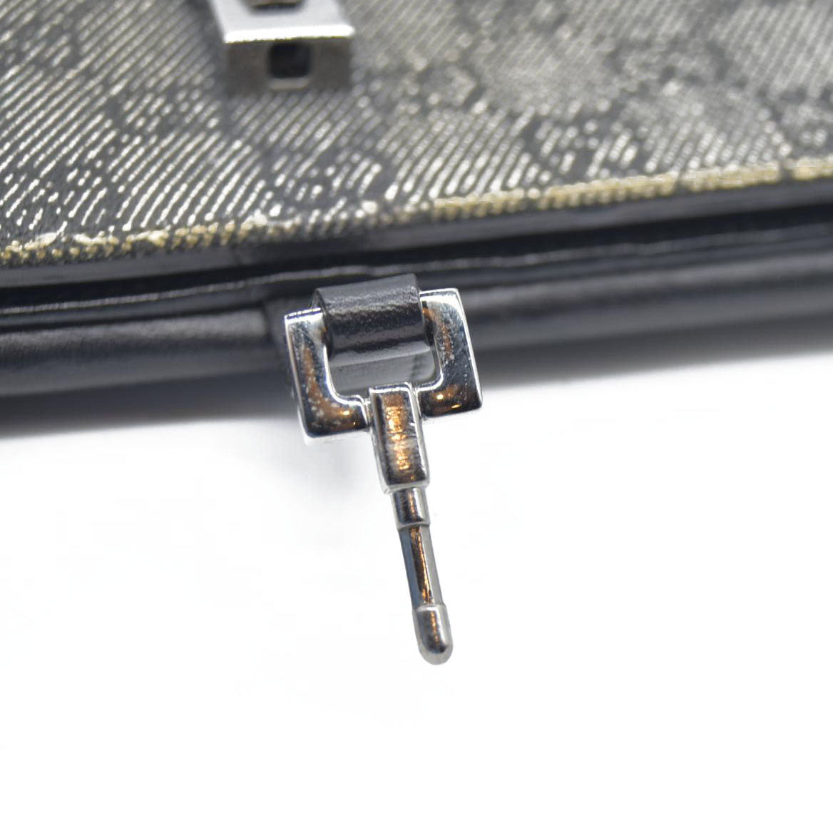 AUCTION $440 Gucci  Denim Calfskin Monogram Blake Continental Wallet Black