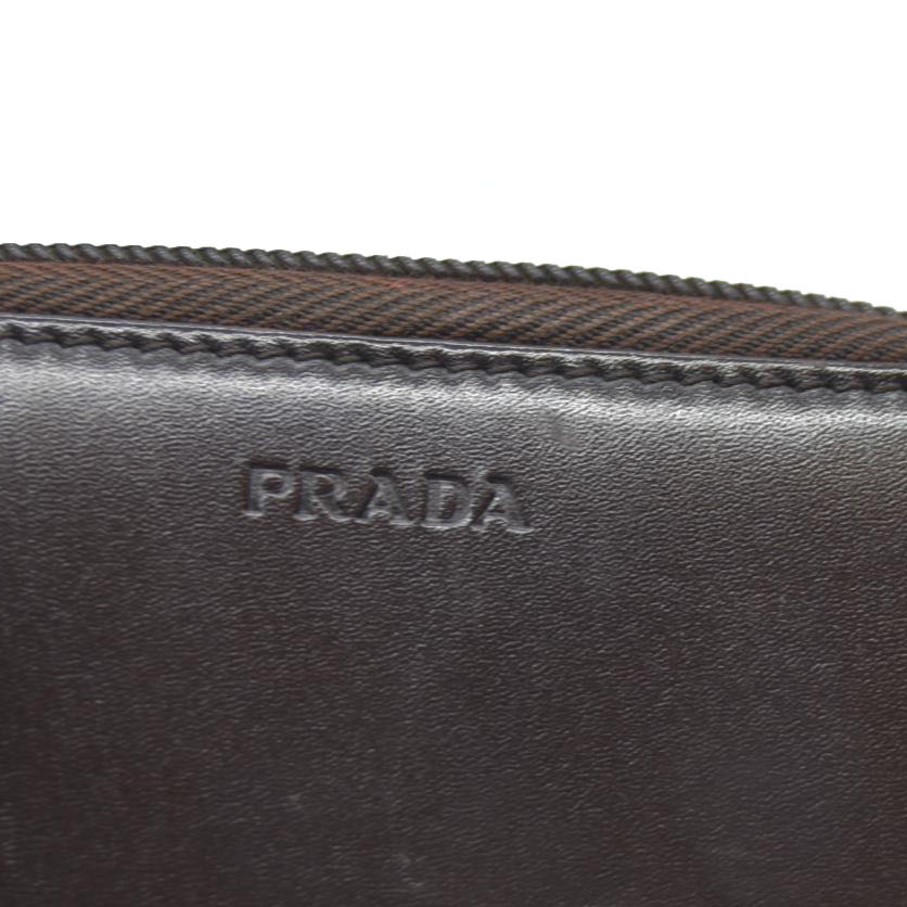 $795 PRADA Logo Leather Bifold Wallet Brown