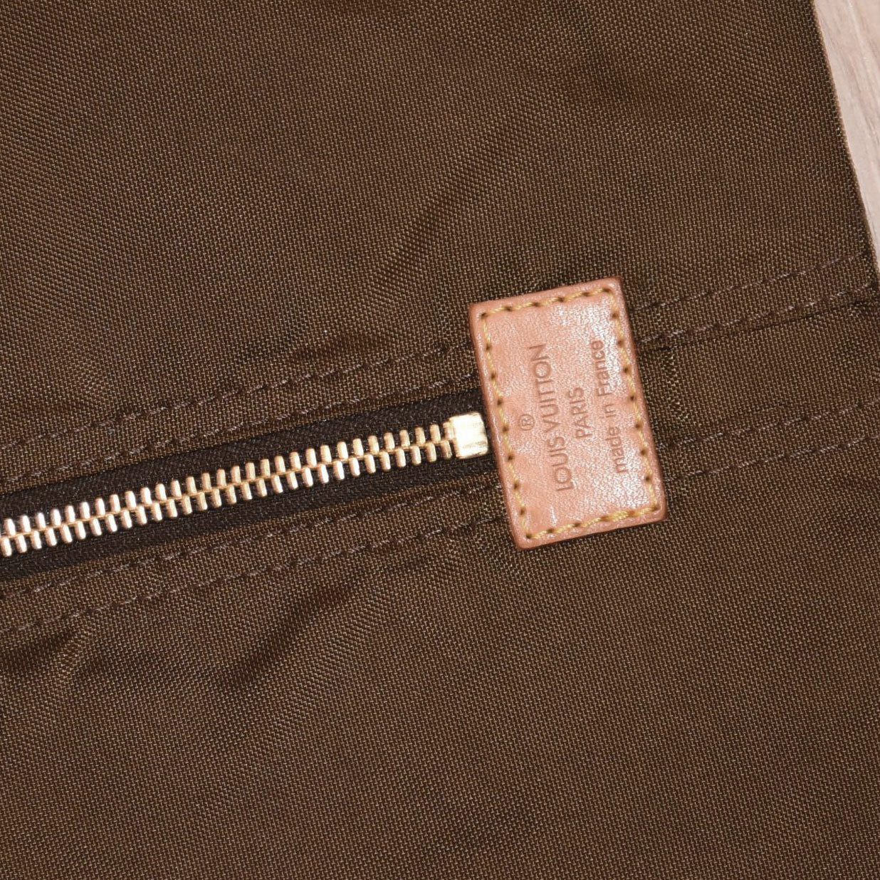 $600 Louis Vuitton Brown Nylon Garment Foldable Travel Bag
