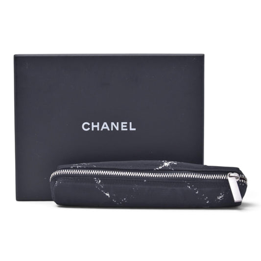 $480 CHANEL Old Travel Line Pencil Case Cosmetic Pouch Black White CONSIGNMENT 10021626