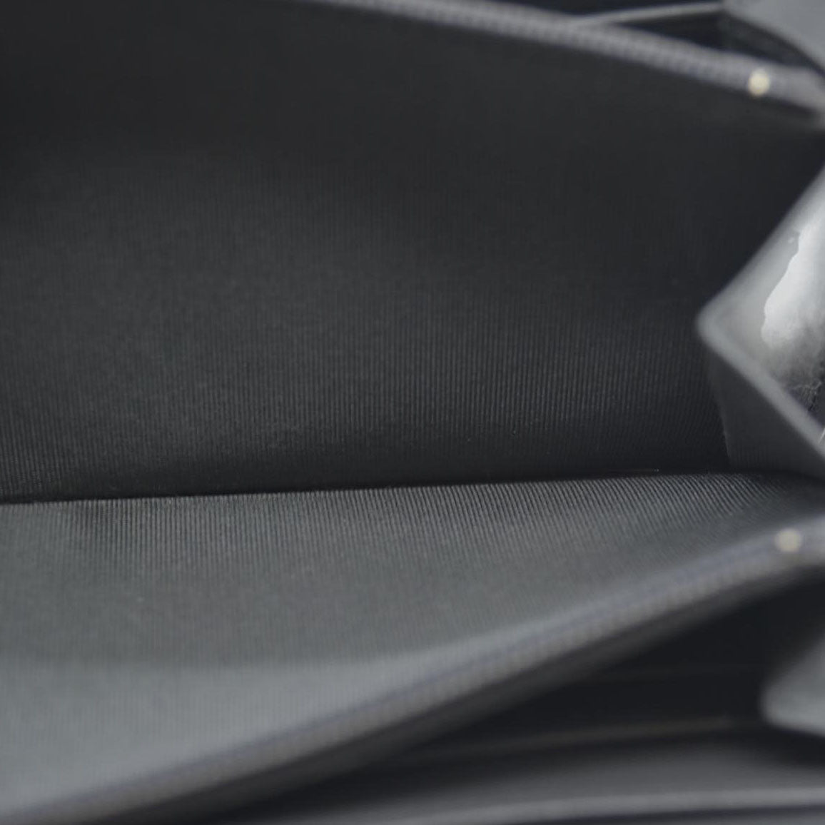 Chanel 2021 Interlocking CC Logo Continental Wallet