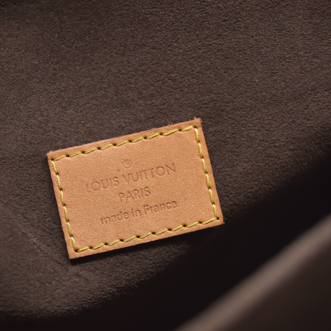 Louis Vuitton  Monogram Pochette Metis AR0148