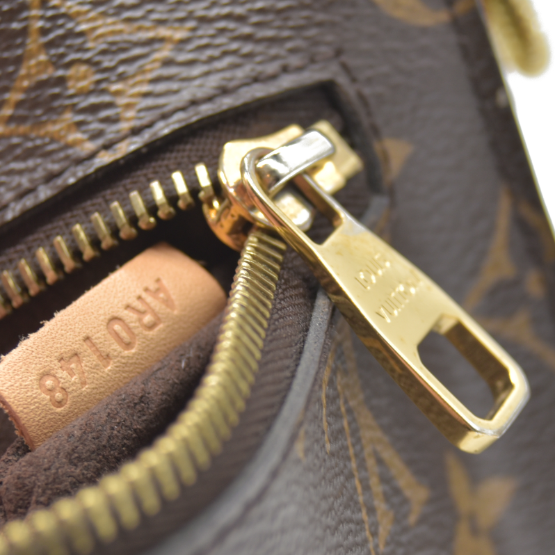 Louis Vuitton  Monogram Pochette Metis AR0148