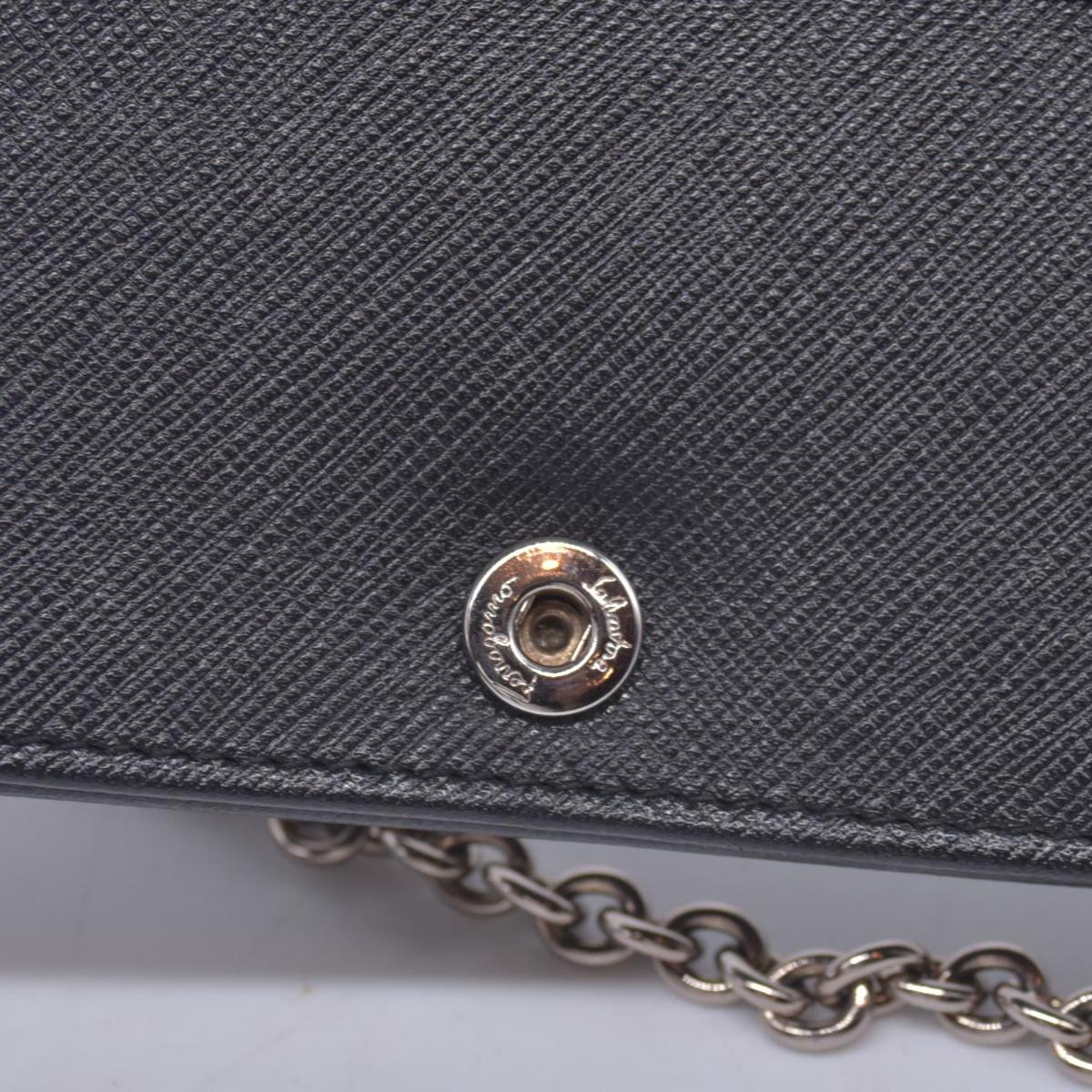 $650 SALVATORE FERRAGAMO Vara Bow Saffiano Leather Chain Flap Wallet Crossbody Black CONSIGNMENT 10021560
