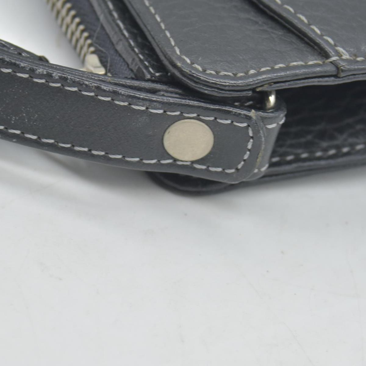 BURBERRYS Black Tumbled Leather Clutch Wristlet With Nova Check Plaid Lining CONSIGNMENT