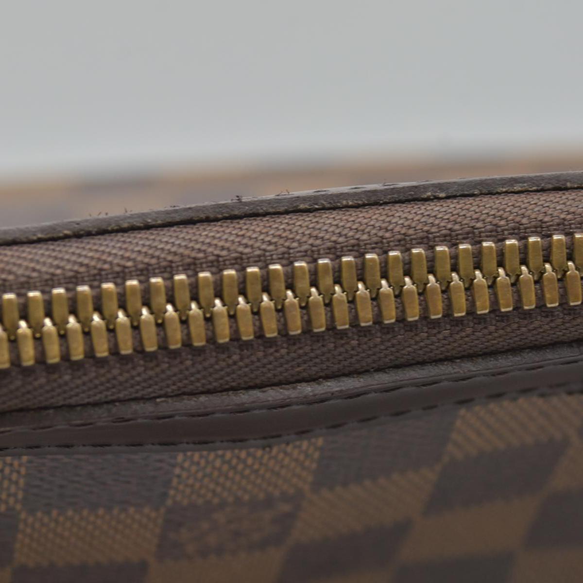 $2390 2011 Louis Vuitton Trevi PM Ebene Damier Ebene TJ4151