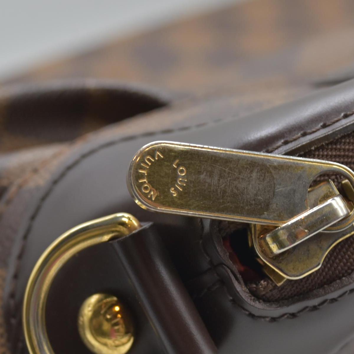 $2390 2011 Louis Vuitton Trevi PM Ebene Damier Ebene TJ4151
