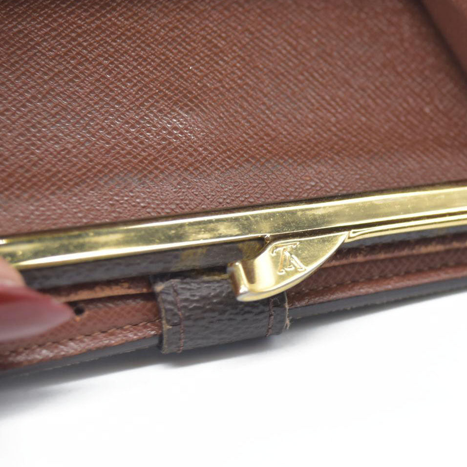 AUCTION $750  Louis Vuitton  Monogram French Purse Wallet MI0020