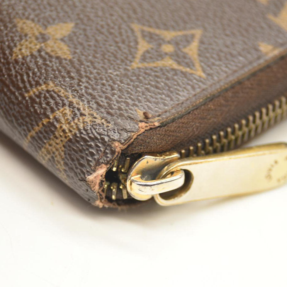 LOUIS VUITTON  Monogram Zippy Wallet CA2039