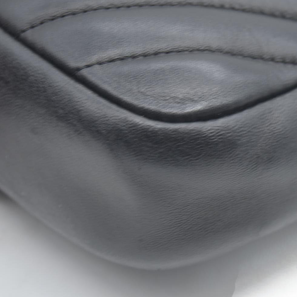 $3100 Chanel  Lambskin Chevron Quilted Camera Case Black