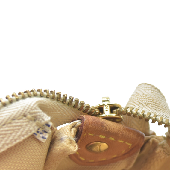 Louis Vuitton  Damier Azur Eva Clutch DU4190