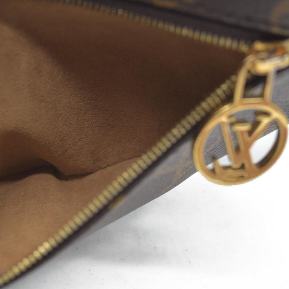 $2540 Louis Vuitton Monogram Loop Hobo Shoulder Bag