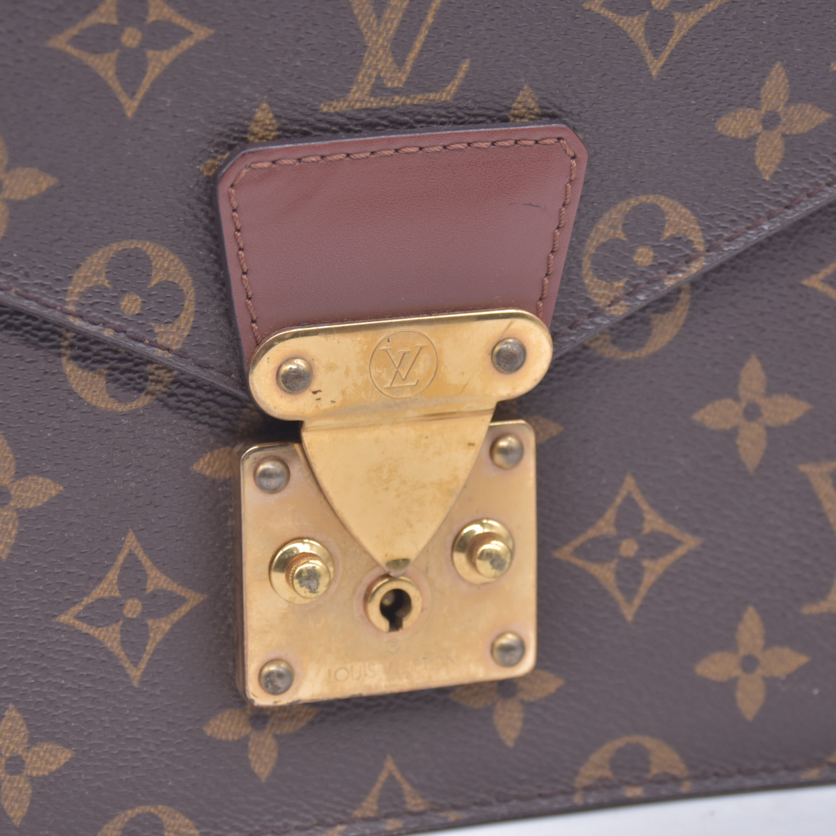$1290 1994 LOUIS VUITTON Monogram Concorde A20994 10020825