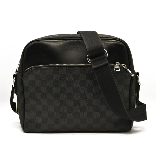 Louis Vuitton  Damier Graphite Dayton Reporter PM CA3216