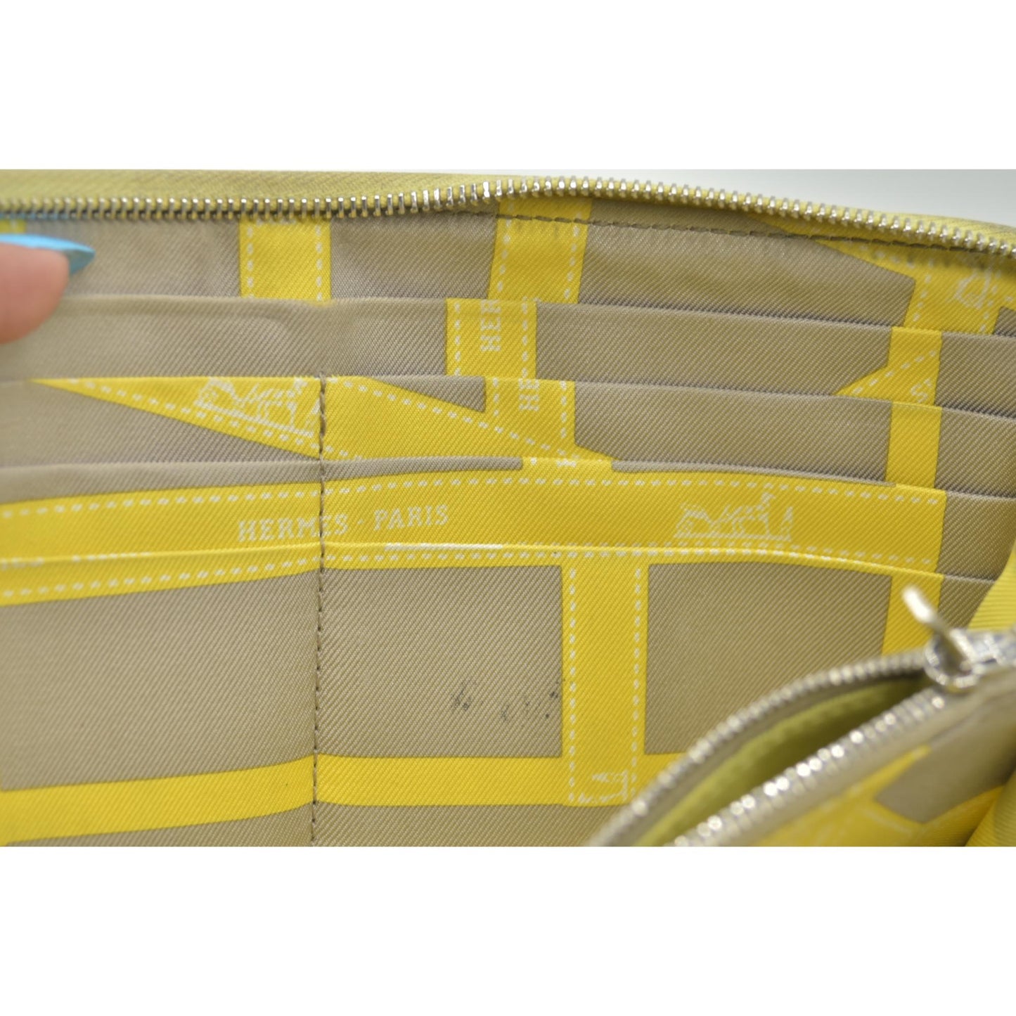 HERMES Silk-In Azap Long Zip Around Wallet Yellow Epsom