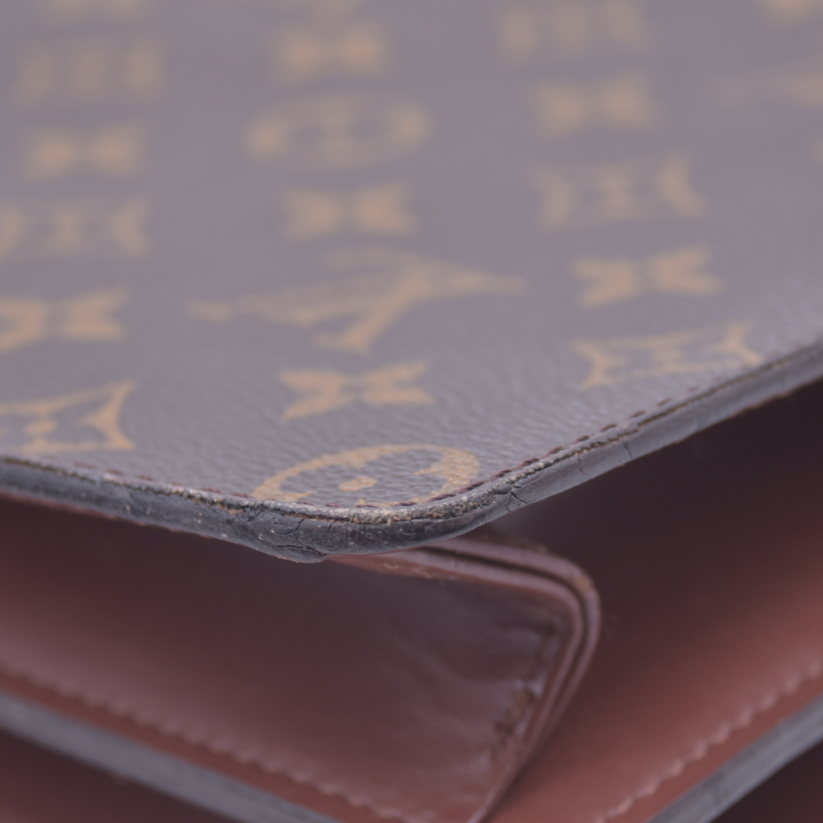 $1290 1994 LOUIS VUITTON Monogram Concorde A20994 10020825