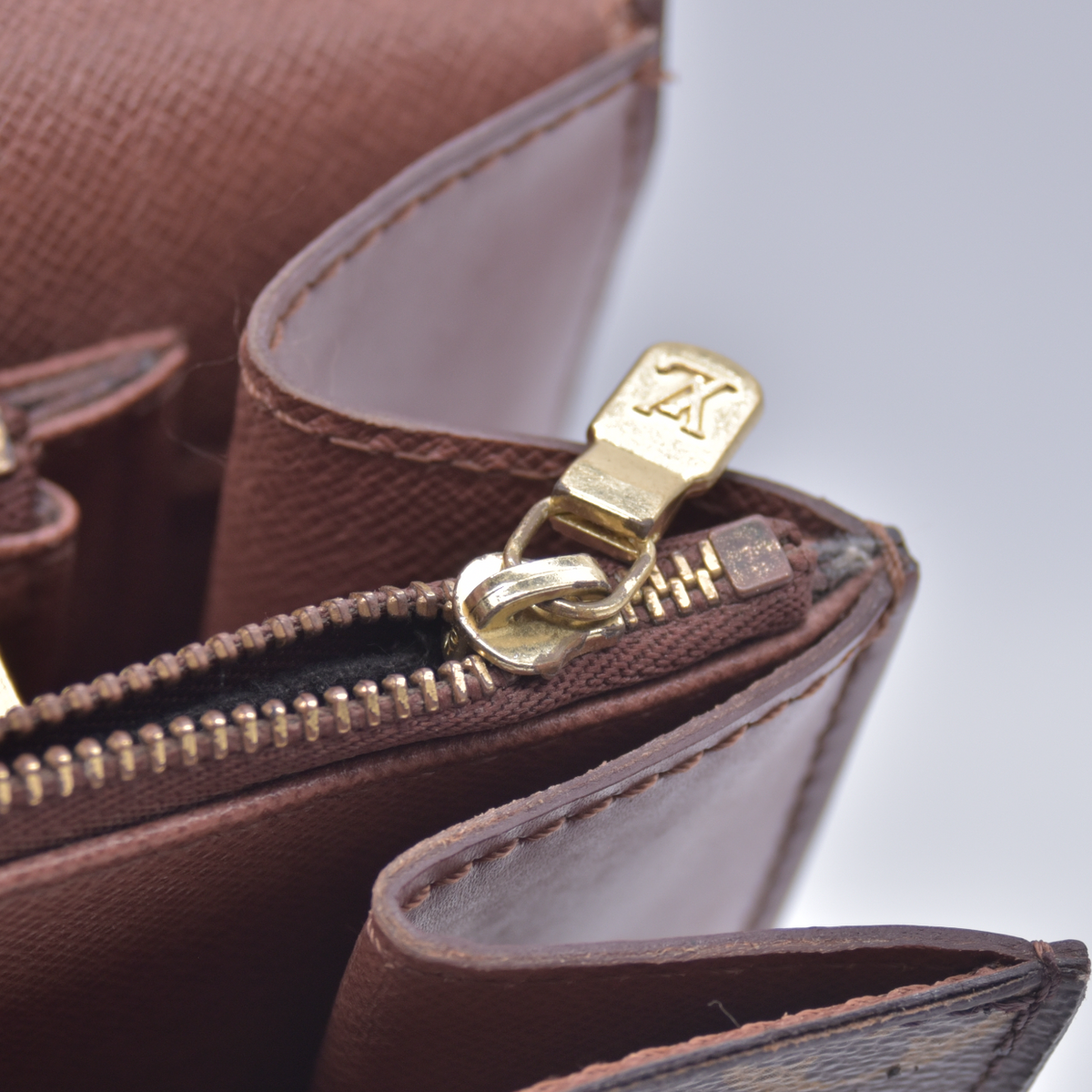 $1290 1994 LOUIS VUITTON Monogram Concorde A20994 10020825