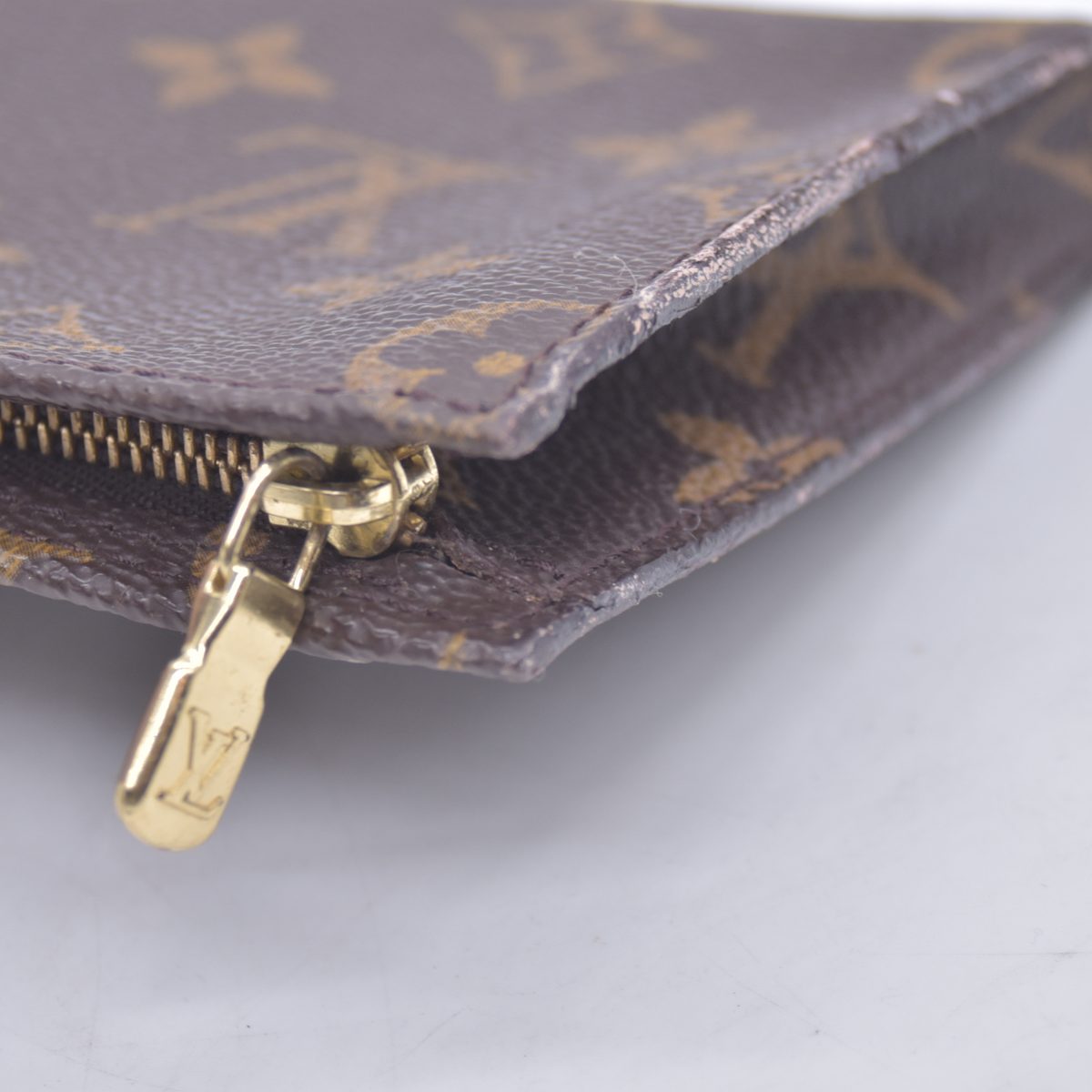 $490 1998 Louis Vuitton Monogram Bucket 23 Pouch AR0938