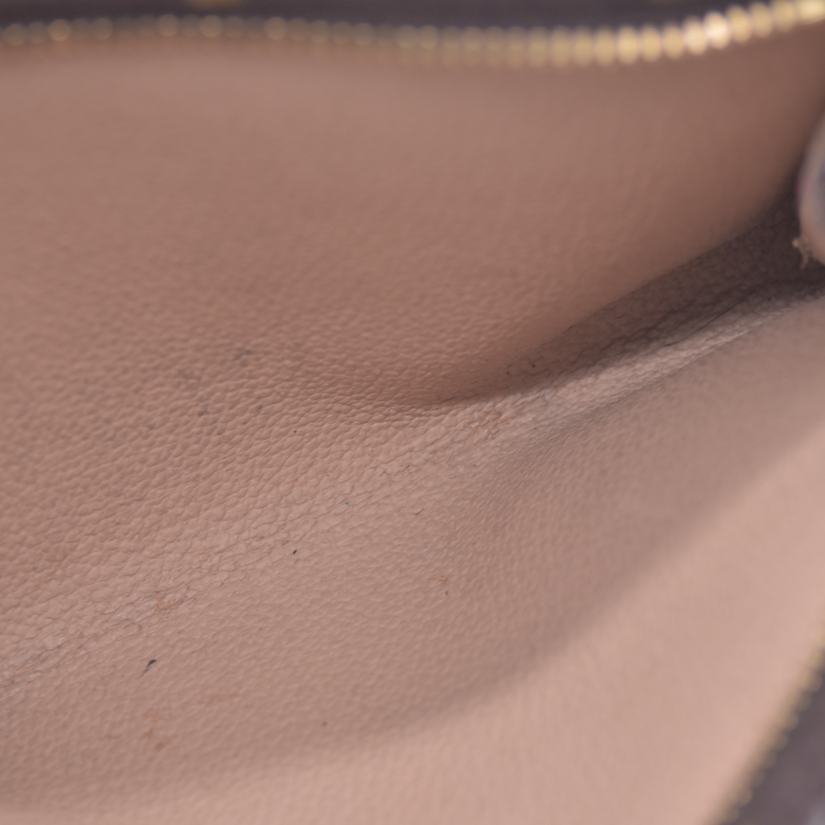 $490 1998 Louis Vuitton Monogram Bucket 23 Pouch AR0938