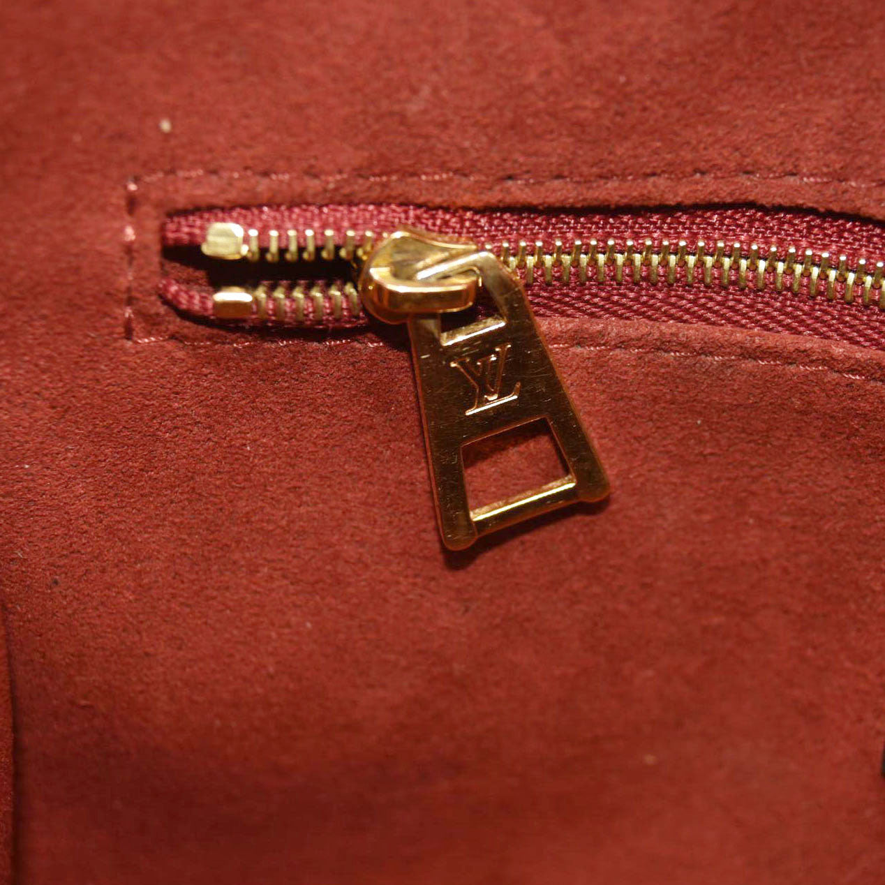 Louis Vuitton  Empreinte Monogram Giant Onthego PM Black Beige