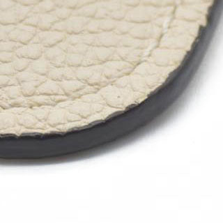 AUCTION $2710 Louis Vuitton  Empreinte Monogram Giant Neverfull MM Pochette Cream