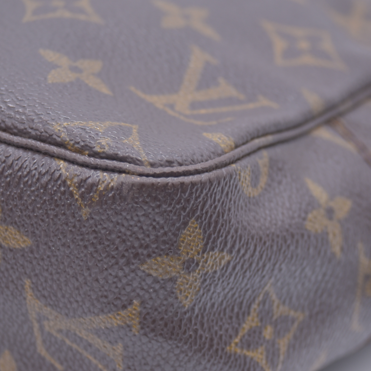 $600 1985 Louis Vuitton Cosmetic Pouch Trousse Toilette 28 851TH