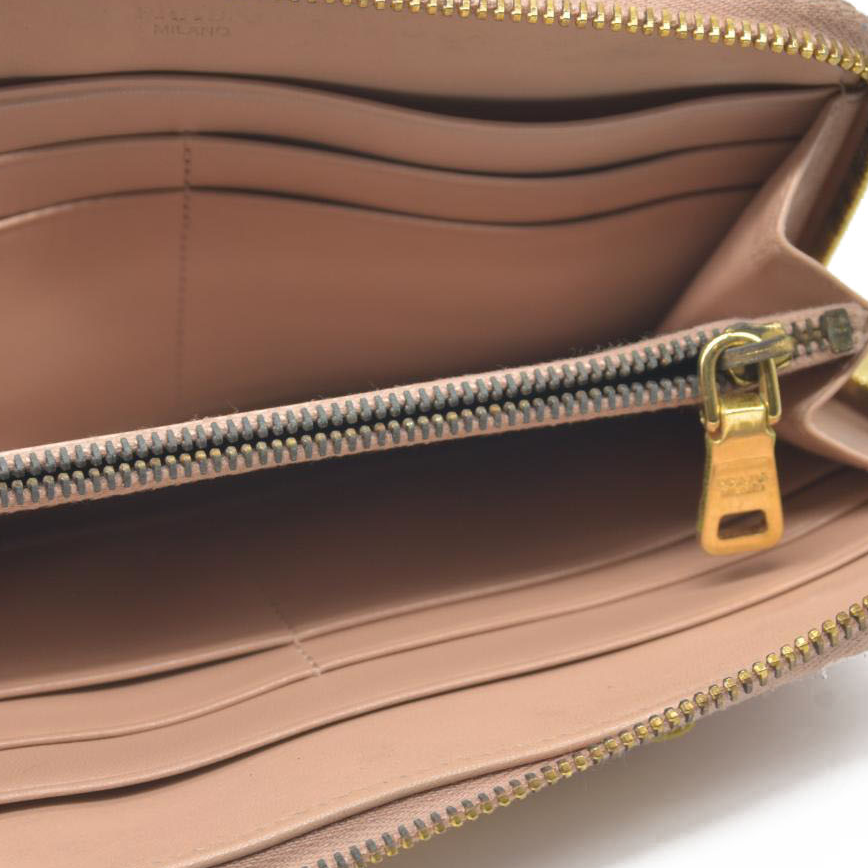 $925 PRADA Logo Ribbon Leather Long Bifold Wallet Light Pink